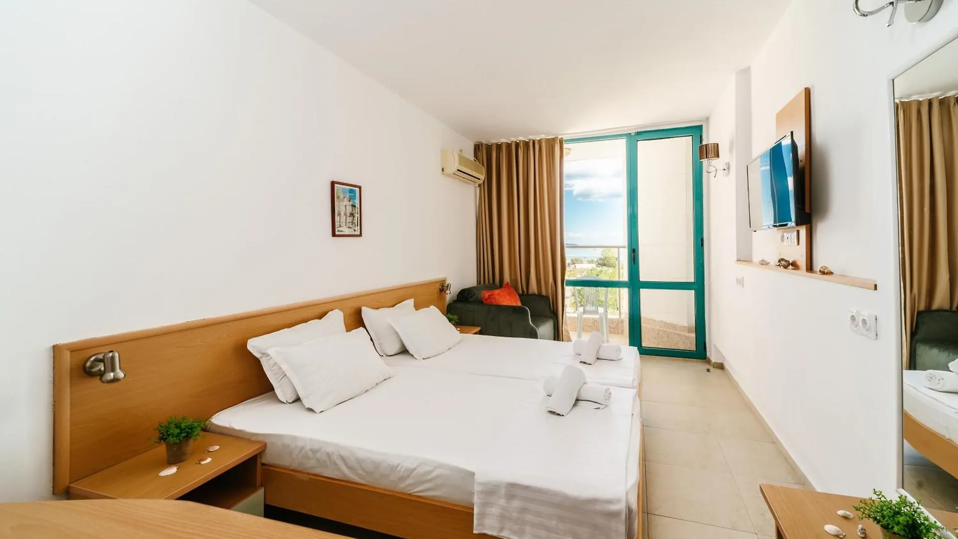 ***  Hotel Delfin Солнечный берег Болгария